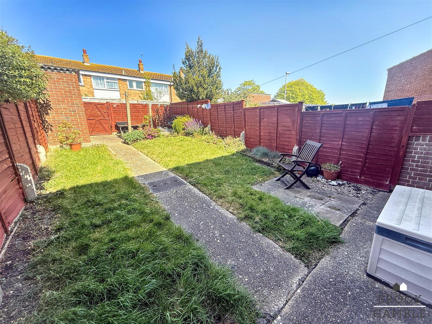 2 Bedroom House. Biddenden Close in Eastbourne,  5